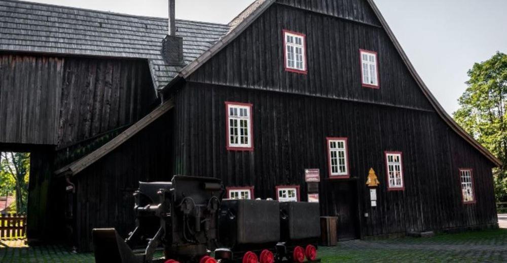 Schoene Ferienwohnung Fuer 6 Personen Erwartet Sie Im Oberharz Sankt Andreasberg Buitenkant foto